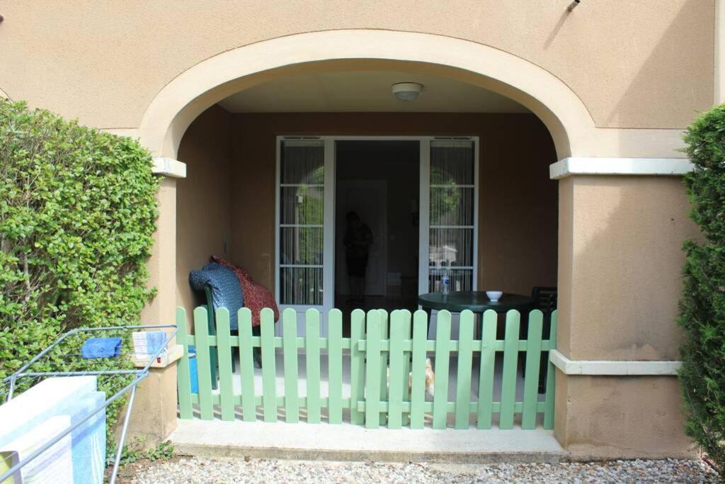 Résidence du Lac-MONFLANQUIN Appartement Piscine Chauffée Exterior foto
